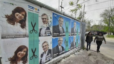 La consultora Management and Fit afirma que habrá que esperar el cierre de listas para que todos muestren las cartas. (Foto Noticias Argentinas).-