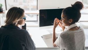 Brecha digital de género: conocé la organización que empodera a mujeres a través de la tecnología