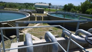 Buscan mejorar plantas de tratamiento de agua y cloacas con nuevas tecnologías
