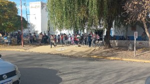 Grave situación en una escuela de San Isidro: estudiantes abandonaron las aulas por una fuga de gas