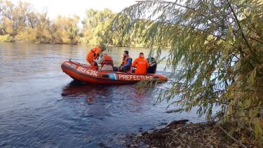 Allanamiento en Centenario por vertido irregular en el río Neuquén. Foto: Presidencia