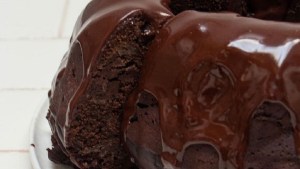 Torta húmeda de chocolate ¿te tentaste?