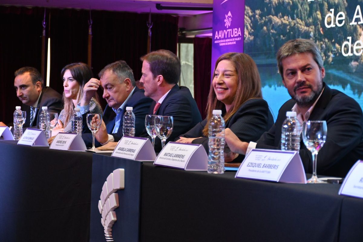 El ministro Matías Lammens presidió con Carreras la apertura del Congreso de la Federación Argentina de Empresas de Viajes de Turismo. Foto: Chino Leiva