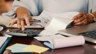 AFIP pone la lupa en las transferencias bancarias que superen determinados montos. Archivo.