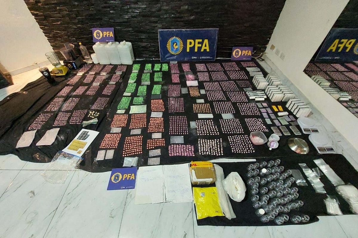 Las pastillas encontradas  en el allanamiento de la Policía Federal. 