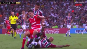 Las polémicas de River – Fluminense: Felipe Melo al límite y la roja a González Pirez