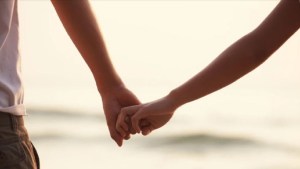 Denuncian suicidios de personas con consumos problemáticos en Neuquén y exigen espacios de atención