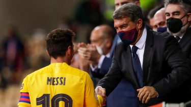 Laporta reveló que habló con Messi para que regrese a Barcelona.