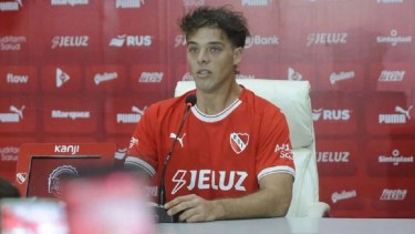 Santiago Maratea sigue en el ojo de la tormenta por la campaña económica iniciada en favor de Independiente.-