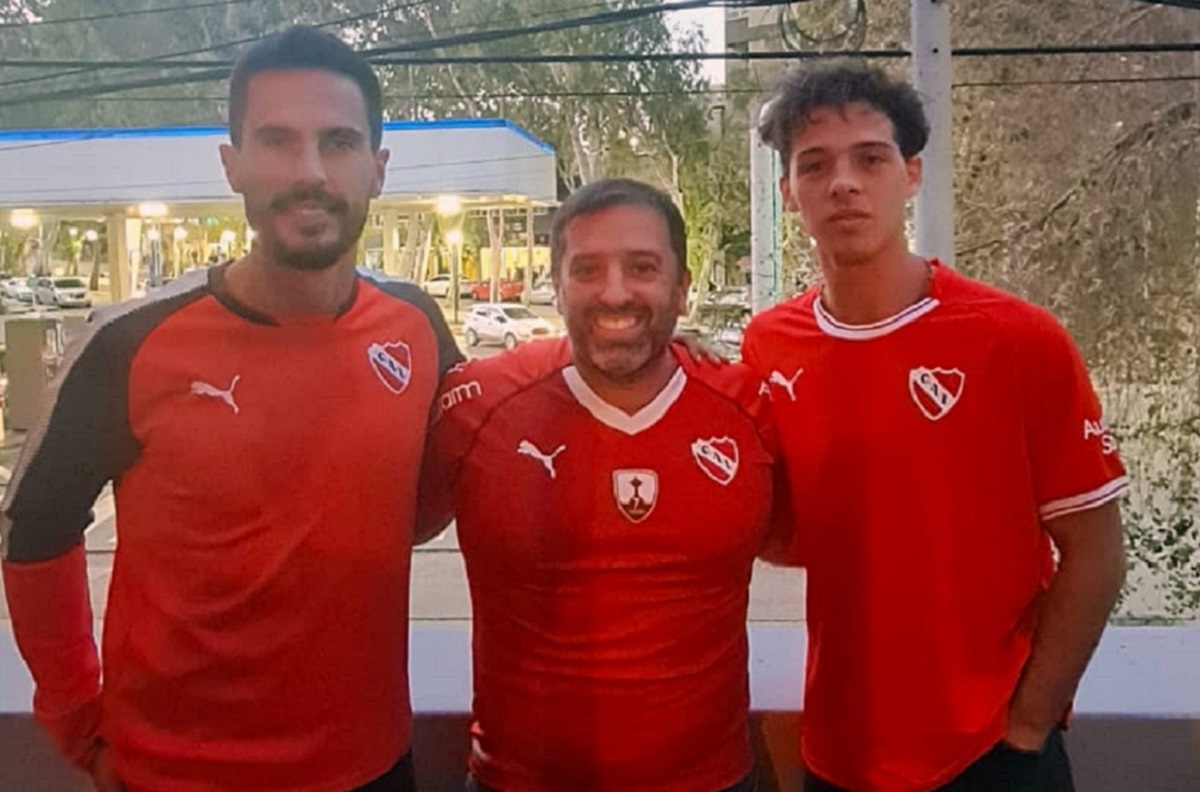 Juan Marconi (vicepresidente de Independiente), Diego Koon (Peña Roja Nqn) y Santiago Maratea. 