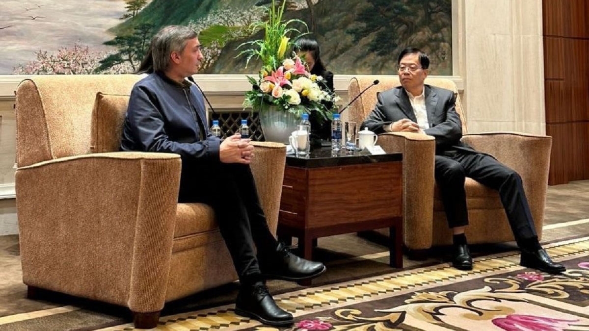 Máximo Kirchner visito la Universidad de Fundán, en su viaje a China con Sergio Massa. Foto Gentileza.
