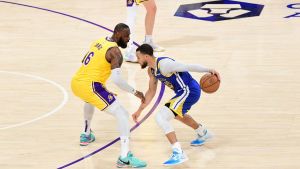 Los Lakers de LeBron James vencieron a los Warriors y estiran la diferencia en la Semifinal del Oeste