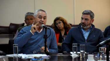 El funcionario asistió con su equipo a la comisión de Presupuesto de la Legislatura. Foto: Matías Subat.