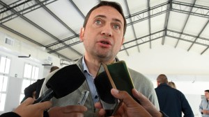 Conflicto docente en Río Negro: advierten que no pagarán los salarios si Unter extiende la ocupación