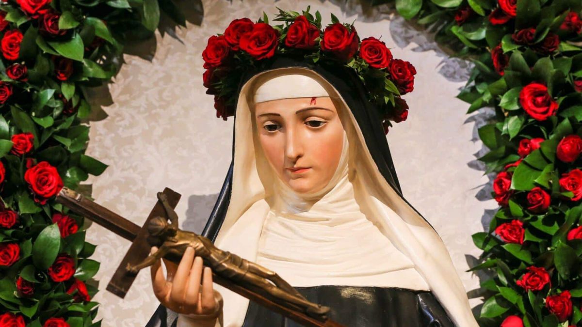 Santa Rita es la patrona de las causas imposibles. Se la honra con rosas rojas.-