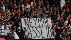 Tras los insultos a Messi, los ultras del PSG fueron a tocar la puerta de Neymar: «Pasaron por casa»