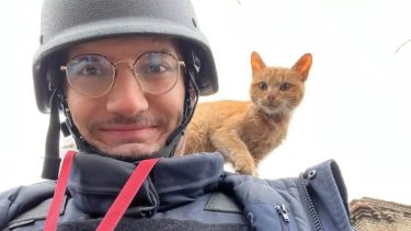 El periodista Arman Soldin estaba trabajando cuando se convirtió en una de las víctimas del bombardeo. (Gentileza).-