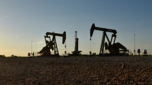 Petróleo: anticipan que la demanda alcanzará un pico histórico en 2023  