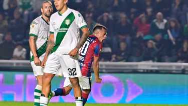 El Perrito Barrios mantiene viva la ilusión de San Lorenzo en la Liga Profesional.