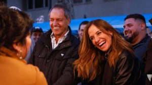 Scioli y Tolosa Paz juntos en Plaza de Mayo: ¿la primera señal de una posible fórmula presidencial?
