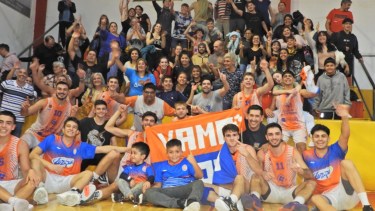 El Depo festejó con su gente que acompañó en gran número al equipo. (Foto: Adrián Hernández)