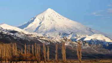 El maravilloso Parque Nacional Lanín y su volcán, ícono de la Patagonia. Foto: Archivo
