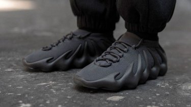 Las zapatillas acumuladas tiene un valor total de venta al público de USD 1.300 millones. 