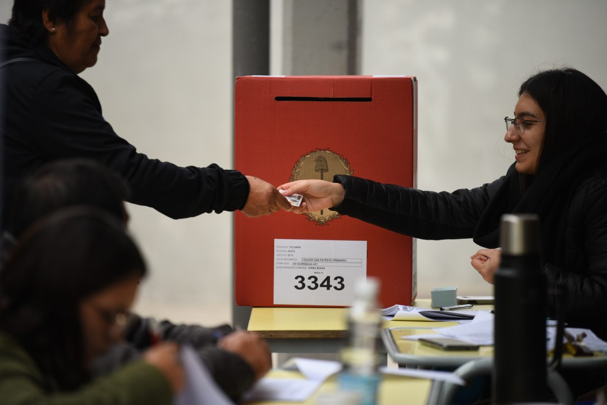 Con la mirada atenta de las coaliciones mayoritarias, se votó en San Luis, Tucumán,  Mendoza y Corrientes. Foto Télam