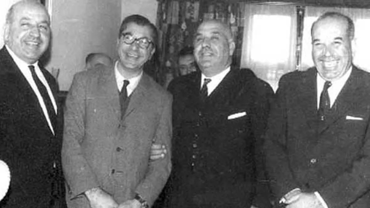 Amado, Juan, Elias y Felipe Sapag, en la imagen del posteo que hizo el exgobernador. Foto en Facebook. 