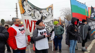 Esta mañana Unter reclamó en los puentes carreteros en repudio por la represión en Jujuy. Foto: Gentileza.