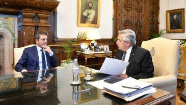 El Presidente y el ministro de Economía suspendieron sus agendas, para reunirse en Casa Rosada. Foto: Presidencia