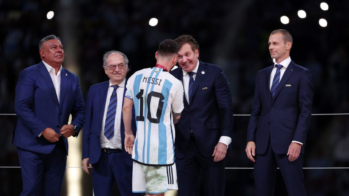 Messi tiene una buena relación con Alejandro Domínguez, presidente de Conmebol.