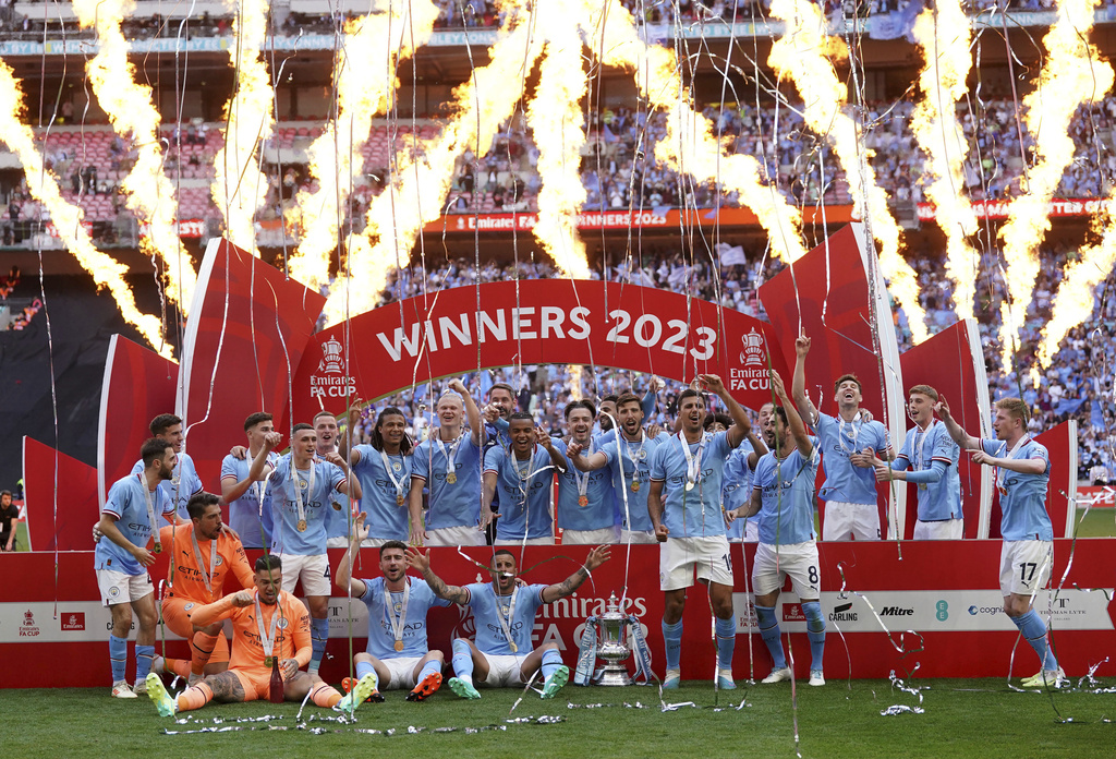 Manchester City's celebró su sgundo título de la temporada. (Adam Davy/PA via AP)