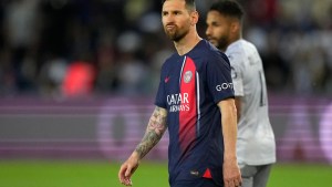 Lionel Messi cerró su etapa en el PSG entre silbidos y con una derrota ante Clermont