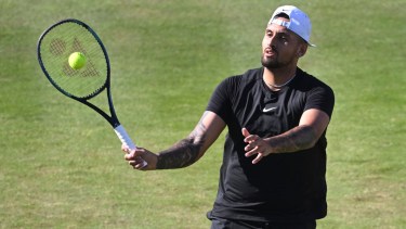 Nick Kyrgios regresó al circuito esta semana luego de recuperarse de una lesión de rodilla. (Marijan Murat/dpa via AP)
