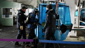 Los trabajadores del cerro Catedral cobrarán salarios  de hasta 500 mil pesos