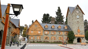 El Municipio dio pelea por la tasa comercial y ganó la pulseada ante Banco Nación y Aeropuertos Argentina 2000. Archivo