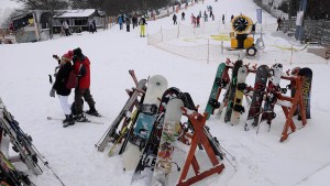 Cómo disfrutar la nieve en Villa la Angostura y Cerro Bayo: precios y propuestas