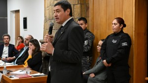 Caso Eduarda Santos: la defensa pidió la absolución de Amanda y descartó el femicidio, en Bariloche