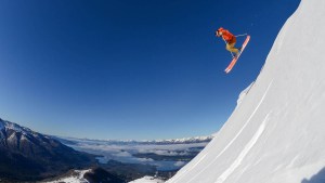 Cerro Bayo de Villa La Angostura lanzó una preventa con 25% de ahorro para esquiar este invierno 2024