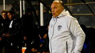 Bonjour ganó la mitad de los partidos que dirigió en Cipolletti. Suma 6 triunfos, 3 empates y 3 derrotas, casi el 60% de efectividad. (Foto: Matías Subat)