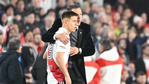Echeverri y su noche más esperada: el Diablito tuvo su debut en River