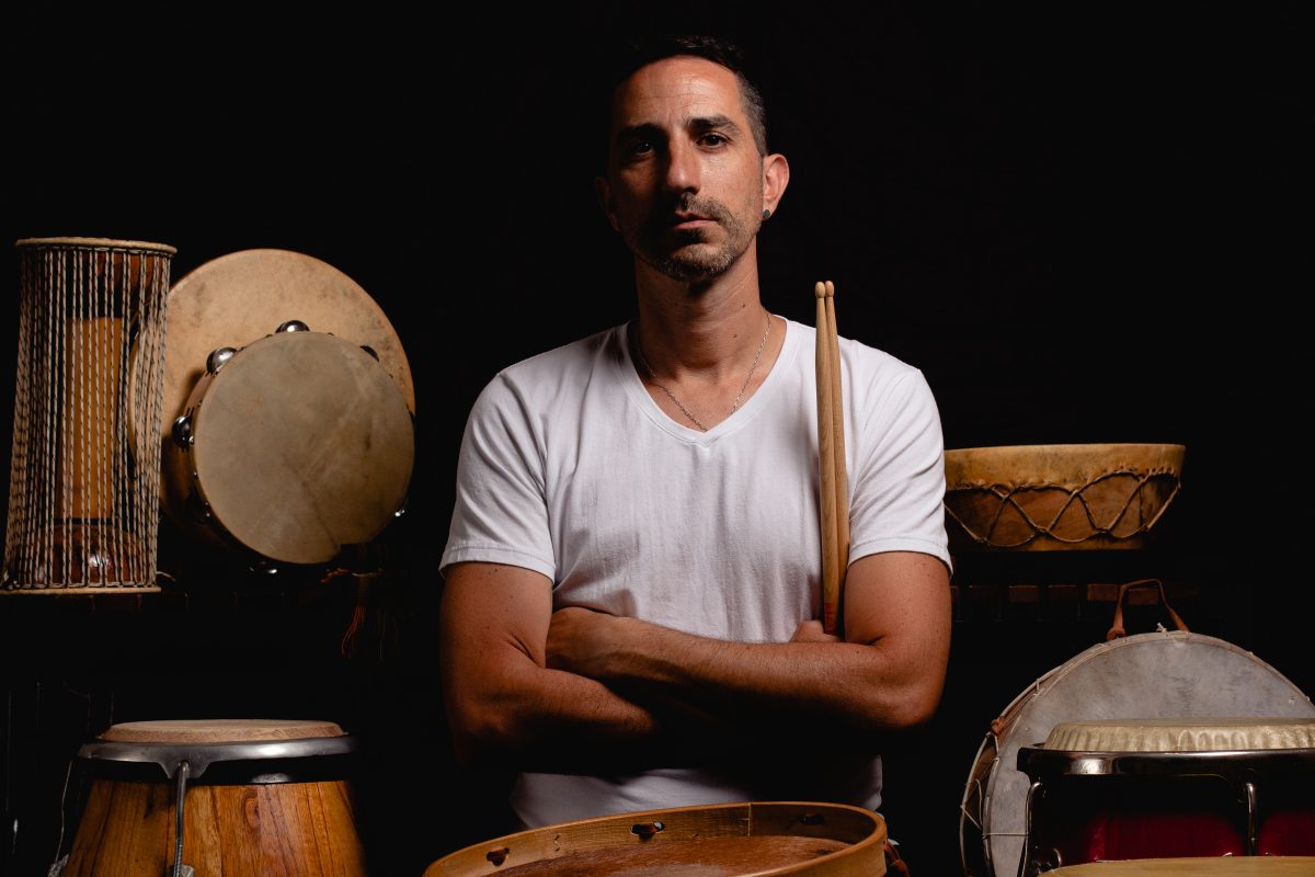 Gabriel Díaz dará un Masterclass de percusión latina el jueves 29 y el viernes 30, un concierto junto a Caribe FCP.
