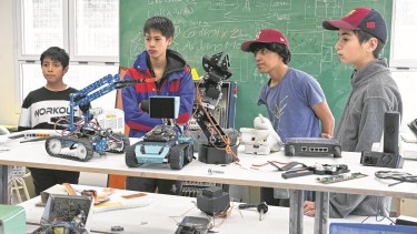 El curso forma parte de una iniciativa que promueve el Instituto Nacional de Educación Técnica. Se dicta los sábados de 10 a 13. Foto: Chino Leiva