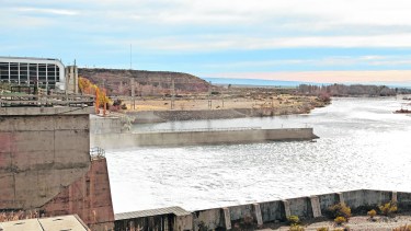 Arroyito es el dique compensador de El Chocón e integra la misma concesión (Archivo)