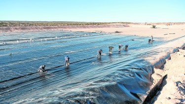 Las obras del Plan Castello se financiaron con  créditos en dólares  que tiene una curva ascendente de vencimientos en estos años.