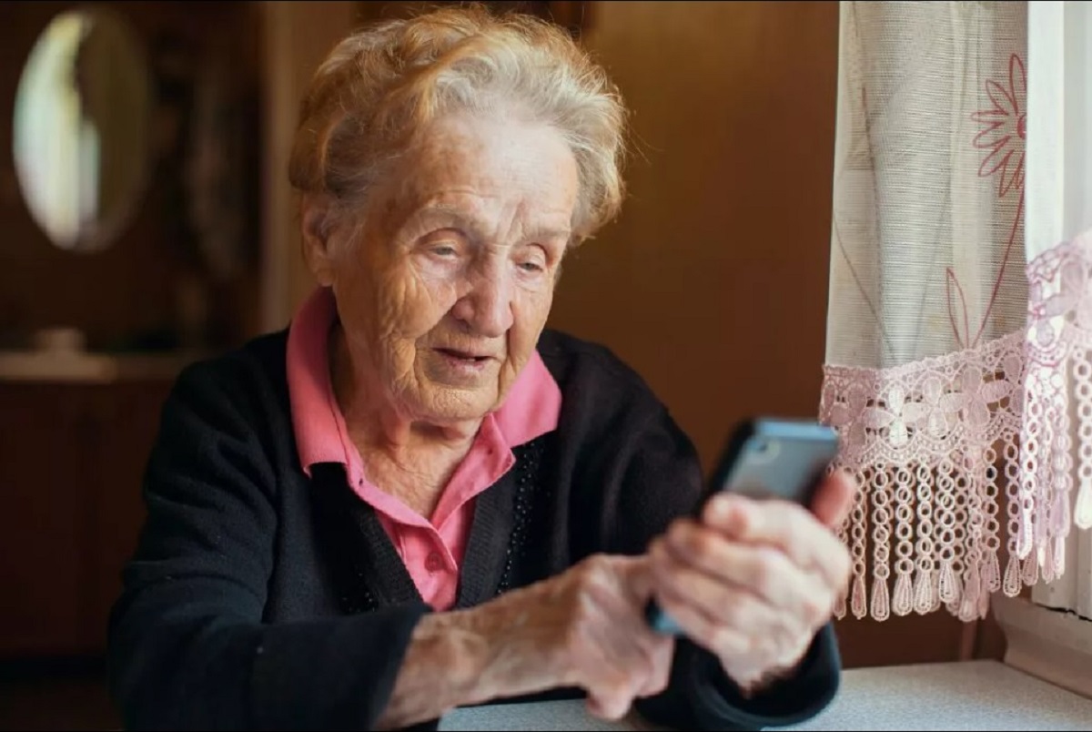 PAMI Escucha es el servicio telefónico de la obra social para jubilados y pensionados.-