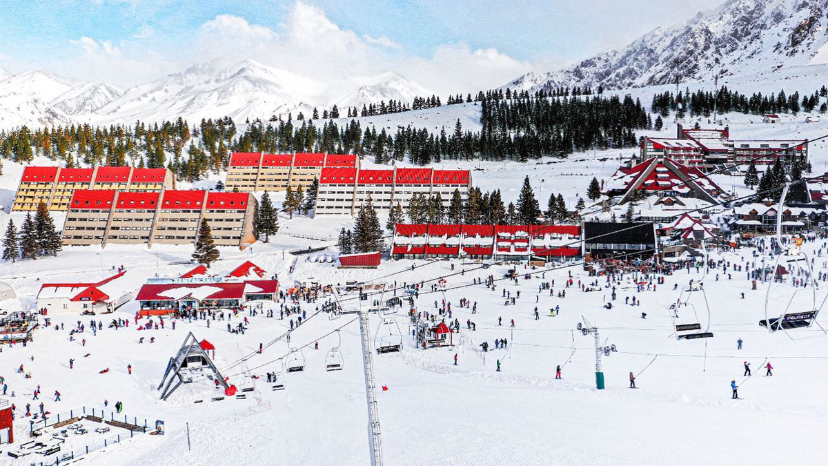 Temporada de invierno en Mendoza: cuánto saldrá esquiar y hospedarse en Las Leñas.