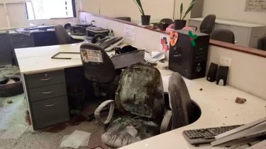 Tras el ingreso de los manifestantes, así quedaron las oficinas de la Legislatura de Jujuy. Foto Somos Jujuy.