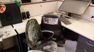 Represión en Jujuy: así quedaron las oficinas de la Legislatura tras los destrozos